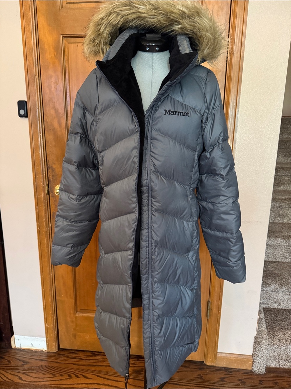 Marmot 700 Down Puffer Jacket Coat Removable Hood and Faux Fir Trim Sz S
